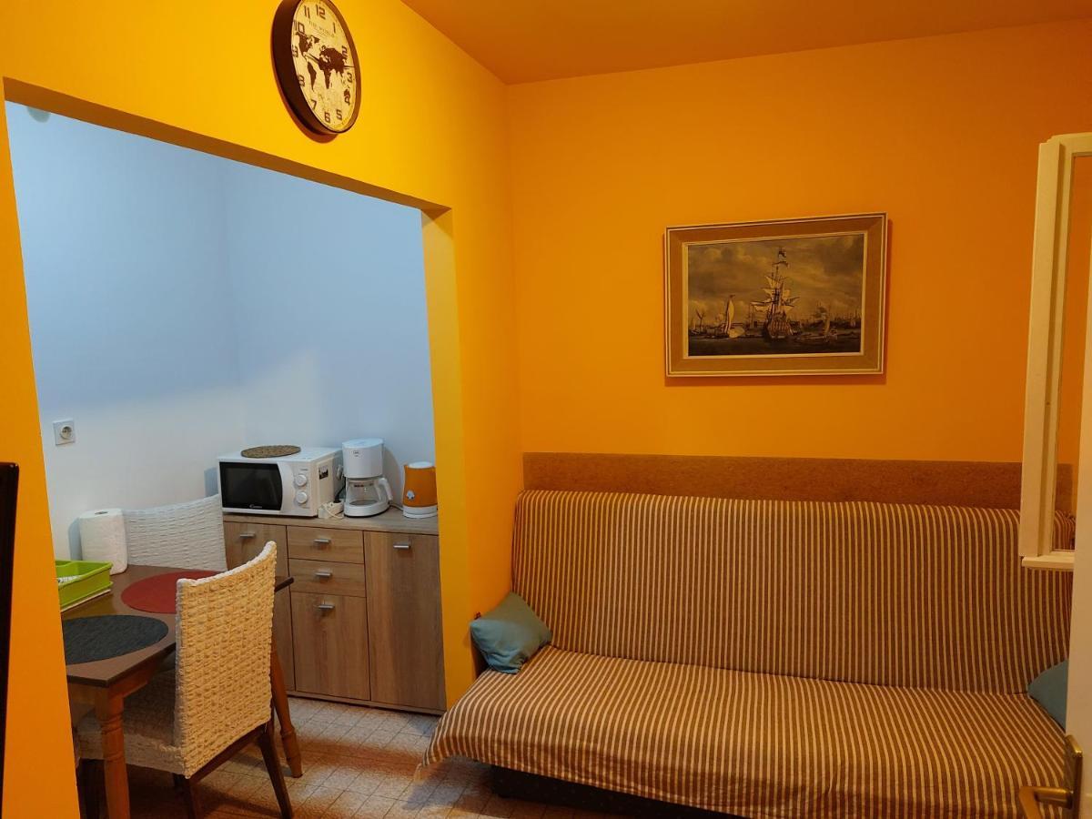 Apartmani Luka Baška Voda Dış mekan fotoğraf