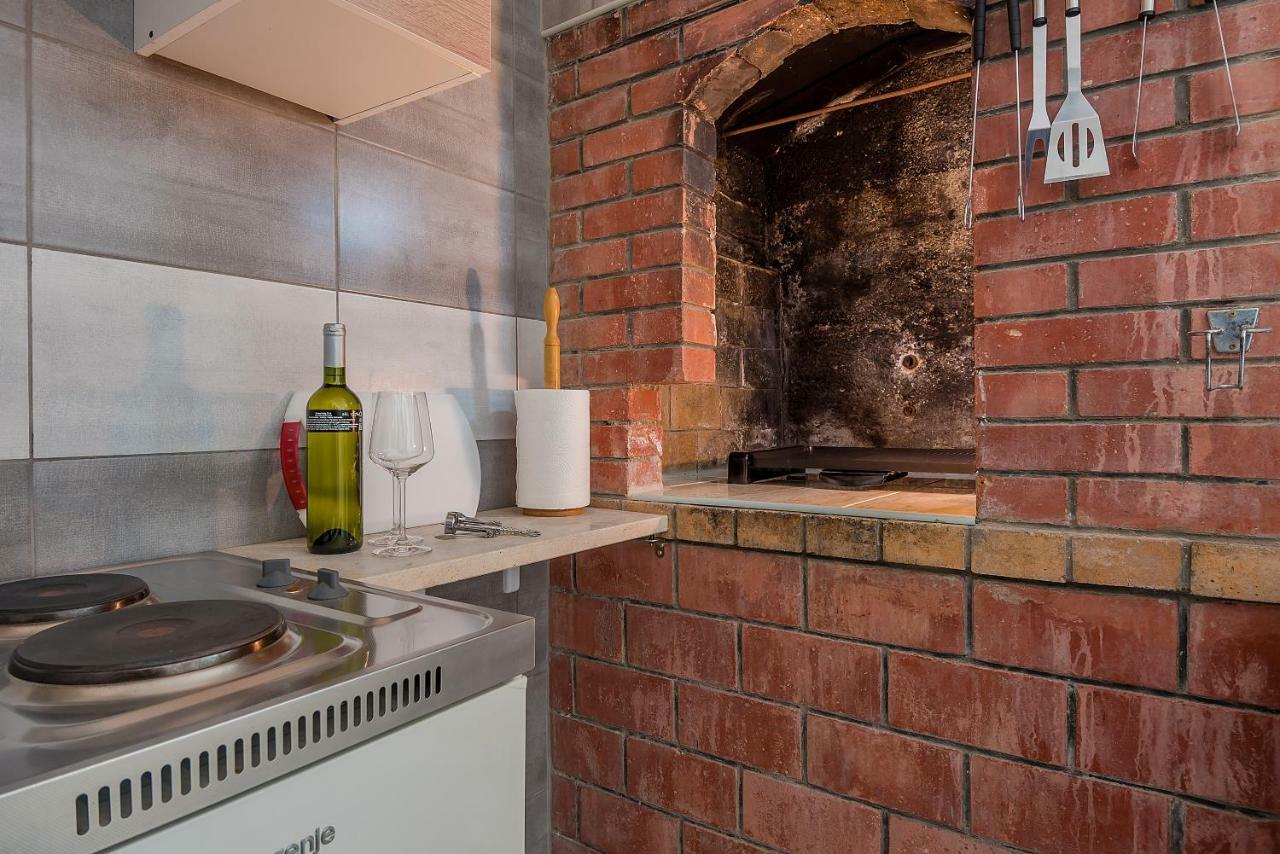 Apartmani Luka Baška Voda Dış mekan fotoğraf